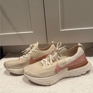Nike Women's Beige and Pink Sneakers
